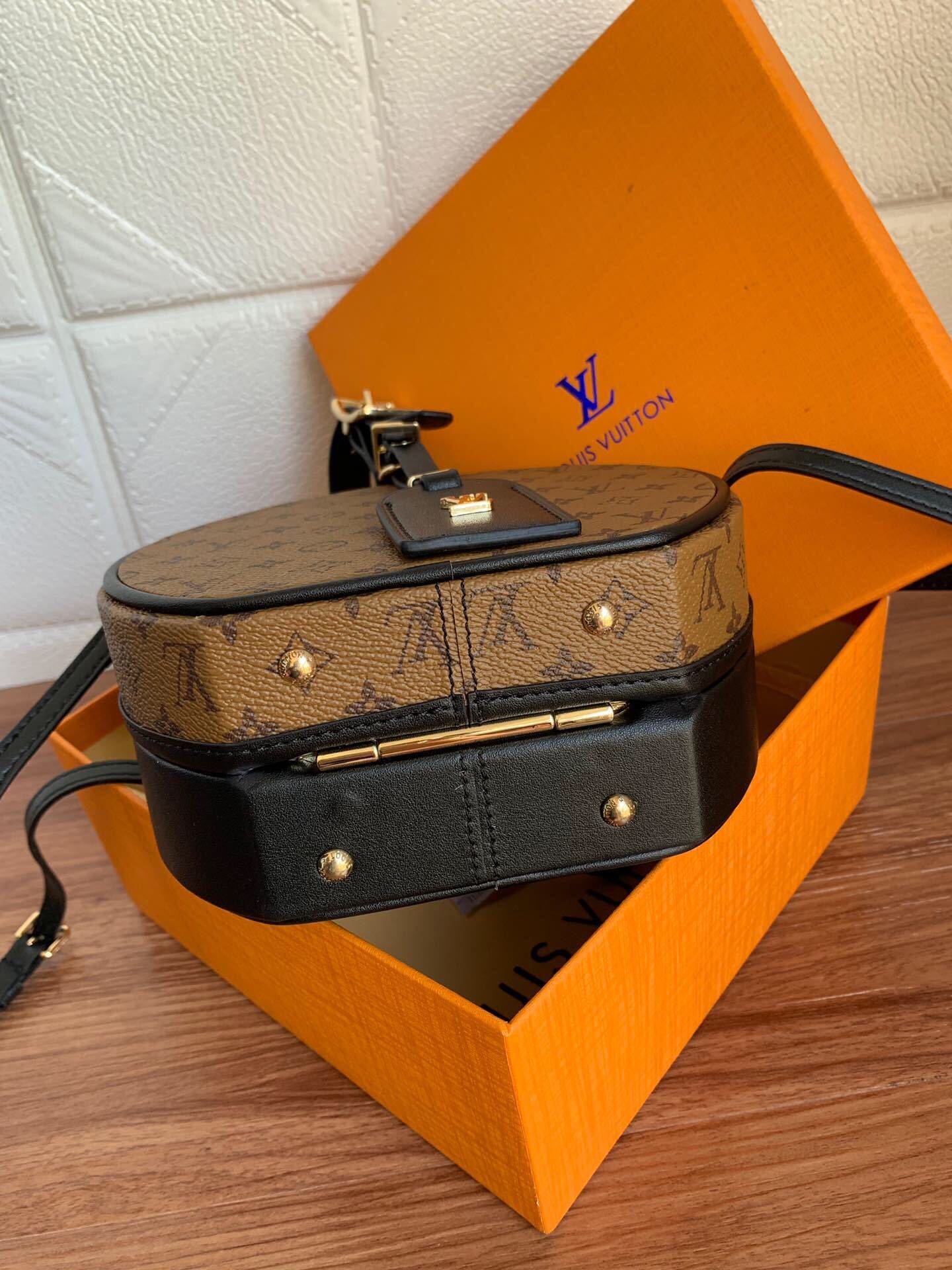 Flavia