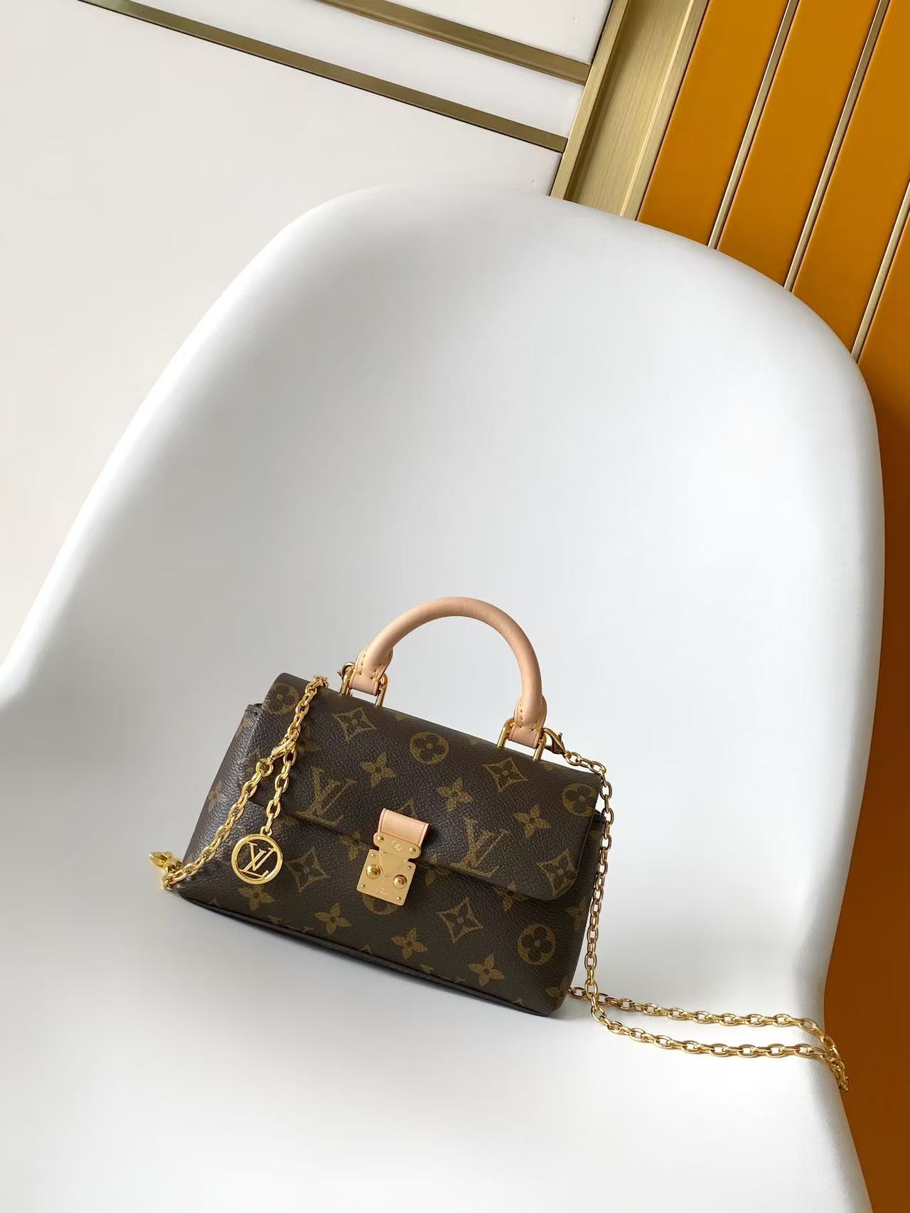 Grace Crossbody
