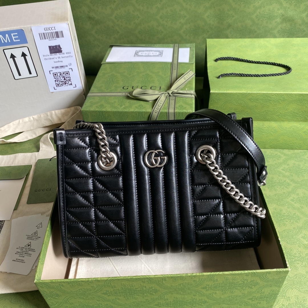 Idola Bentley