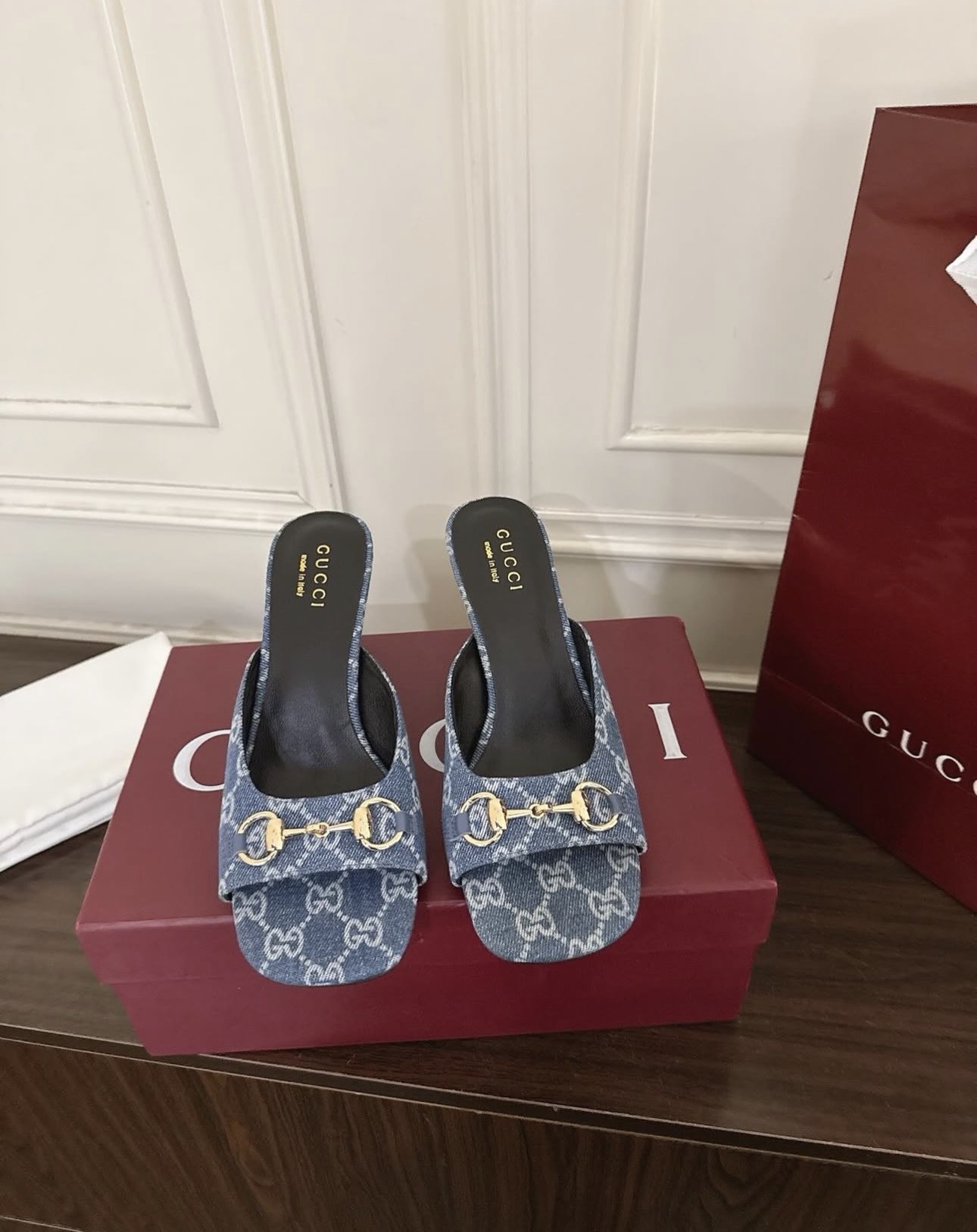 Gucci