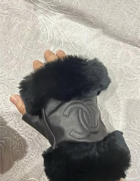 Gloves