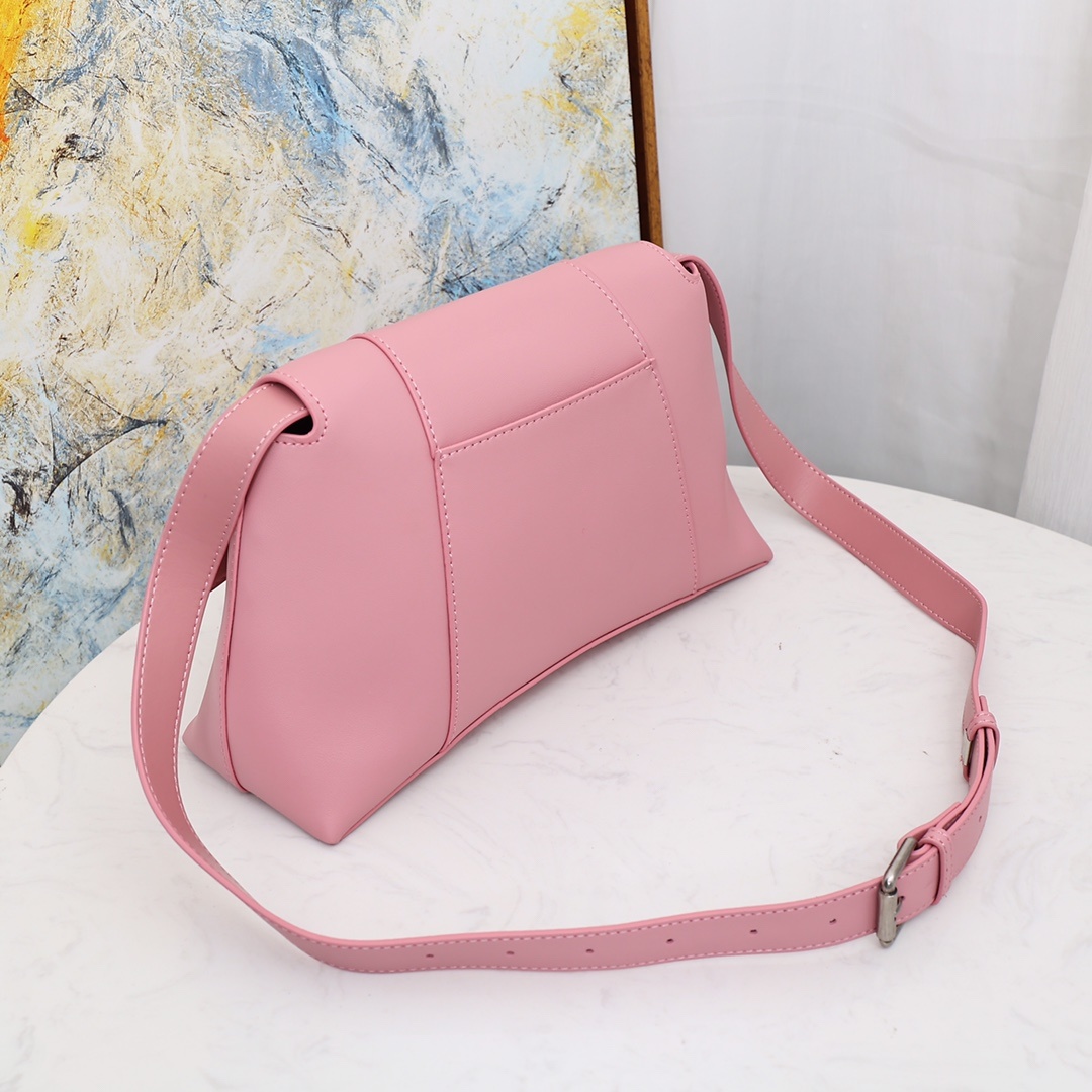 Balenciaga BB01__100