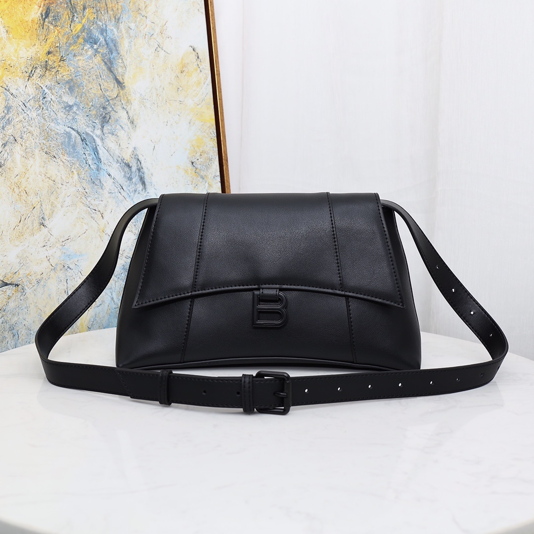 Balenciaga BB01__100