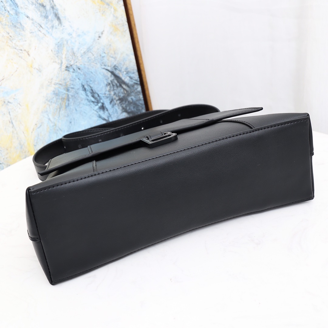 Balenciaga BB01__100