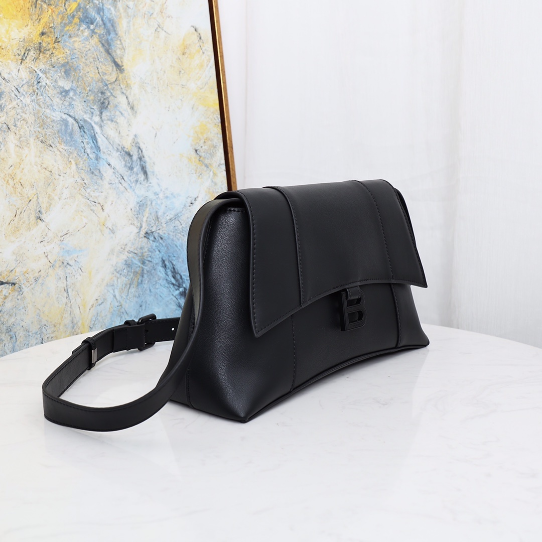 Balenciaga BB01__100
