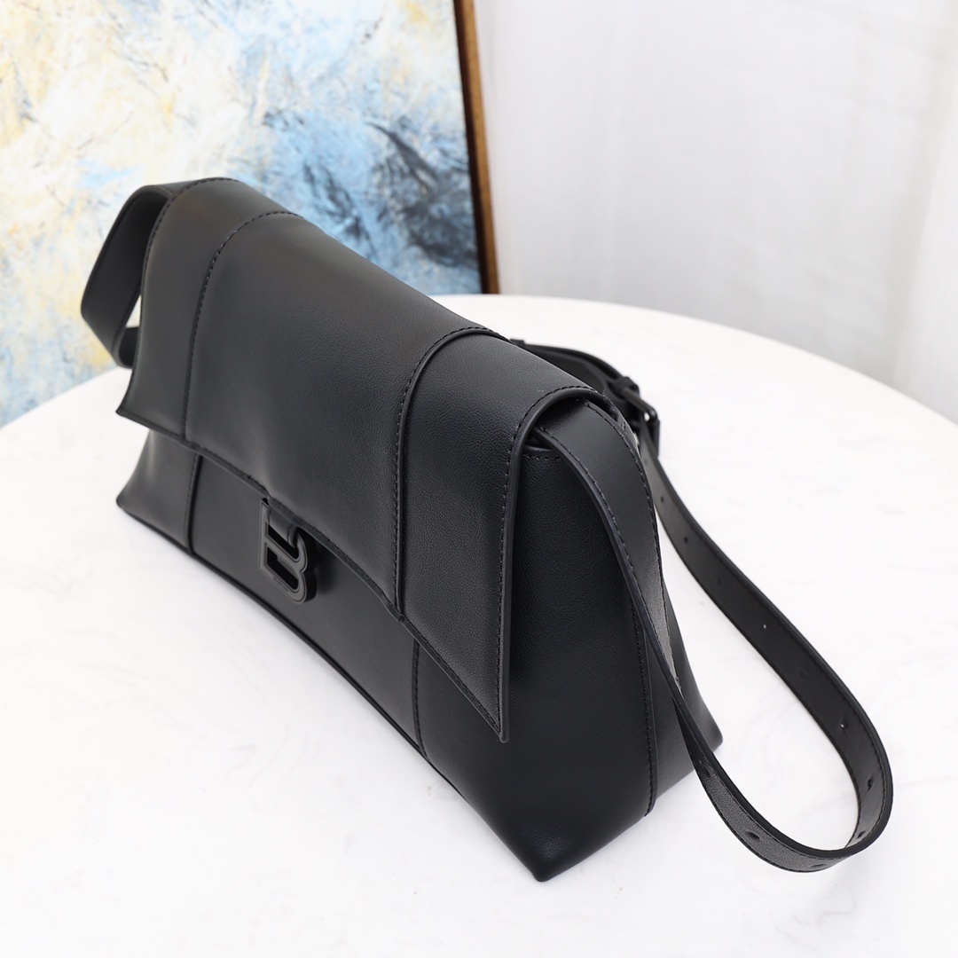 Balenciaga BB01__100