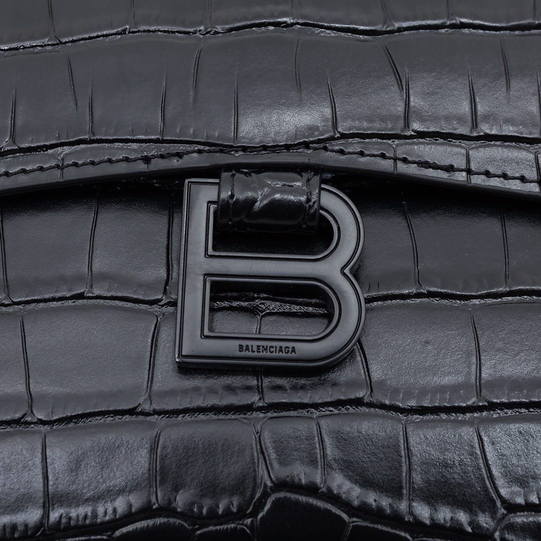 Balenciaga BB01__100