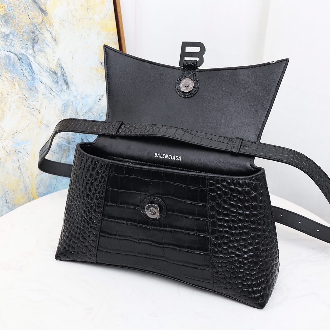 Balenciaga BB01__100
