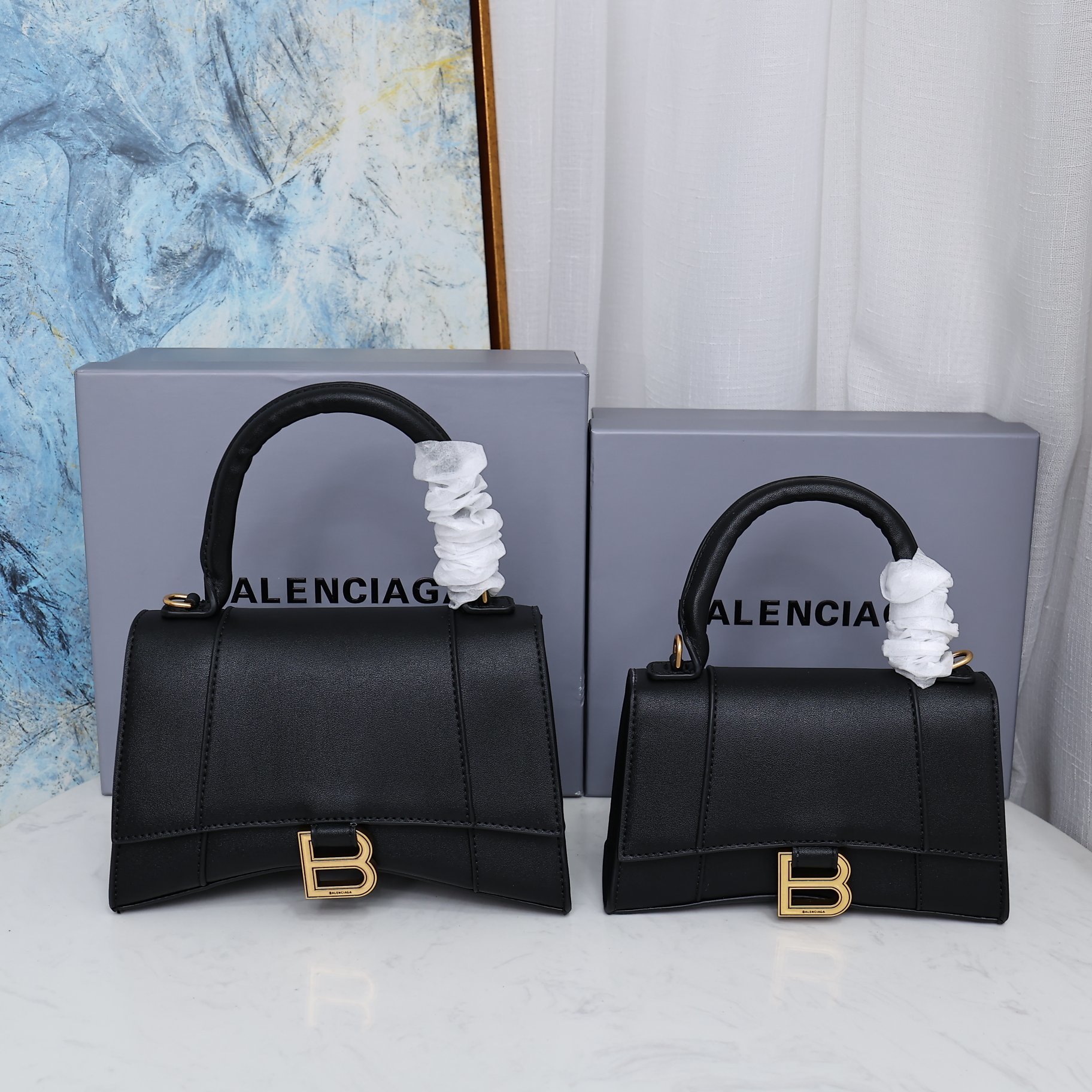 Balenciaga BB02