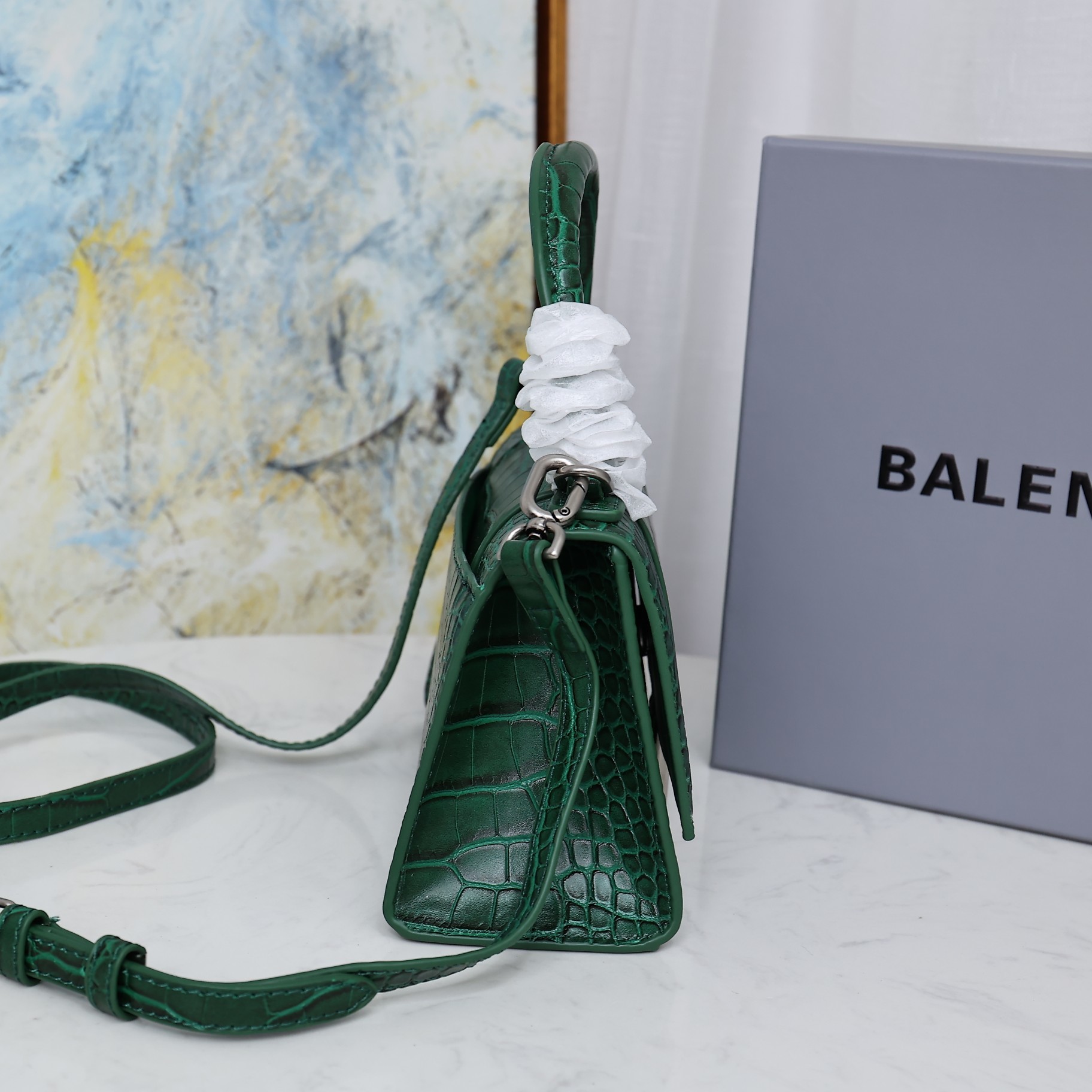 Balenciaga BB02