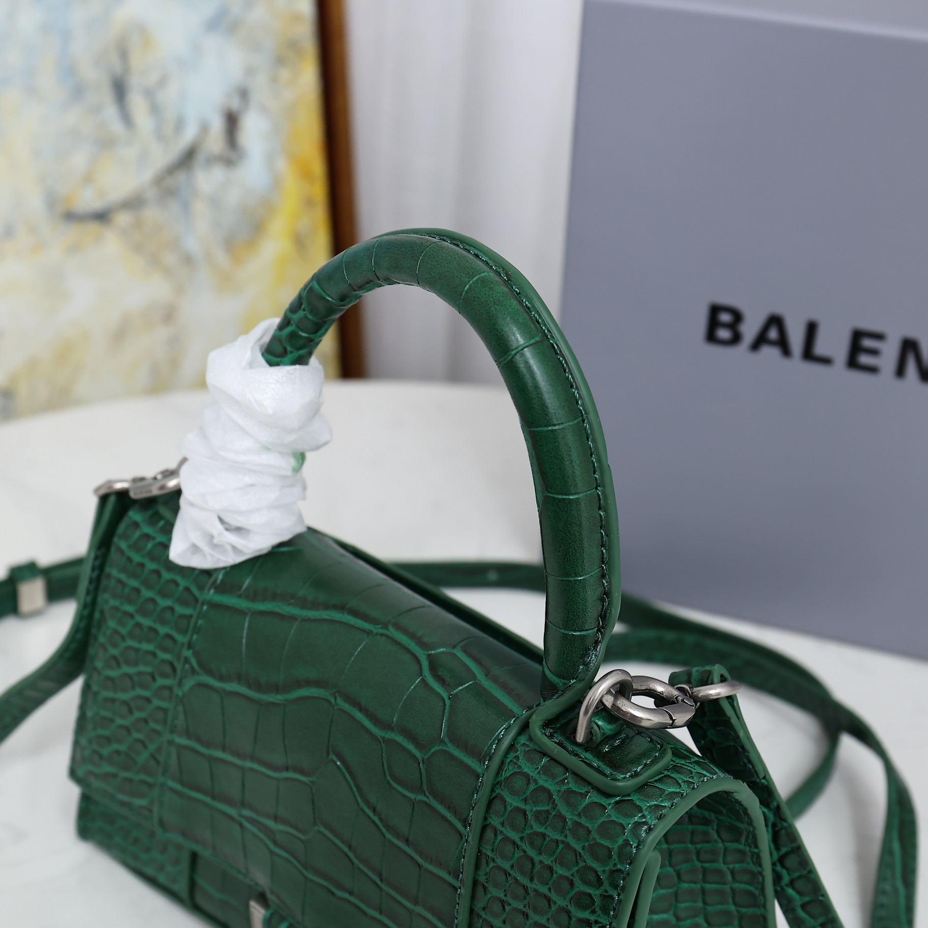 Balenciaga BB02