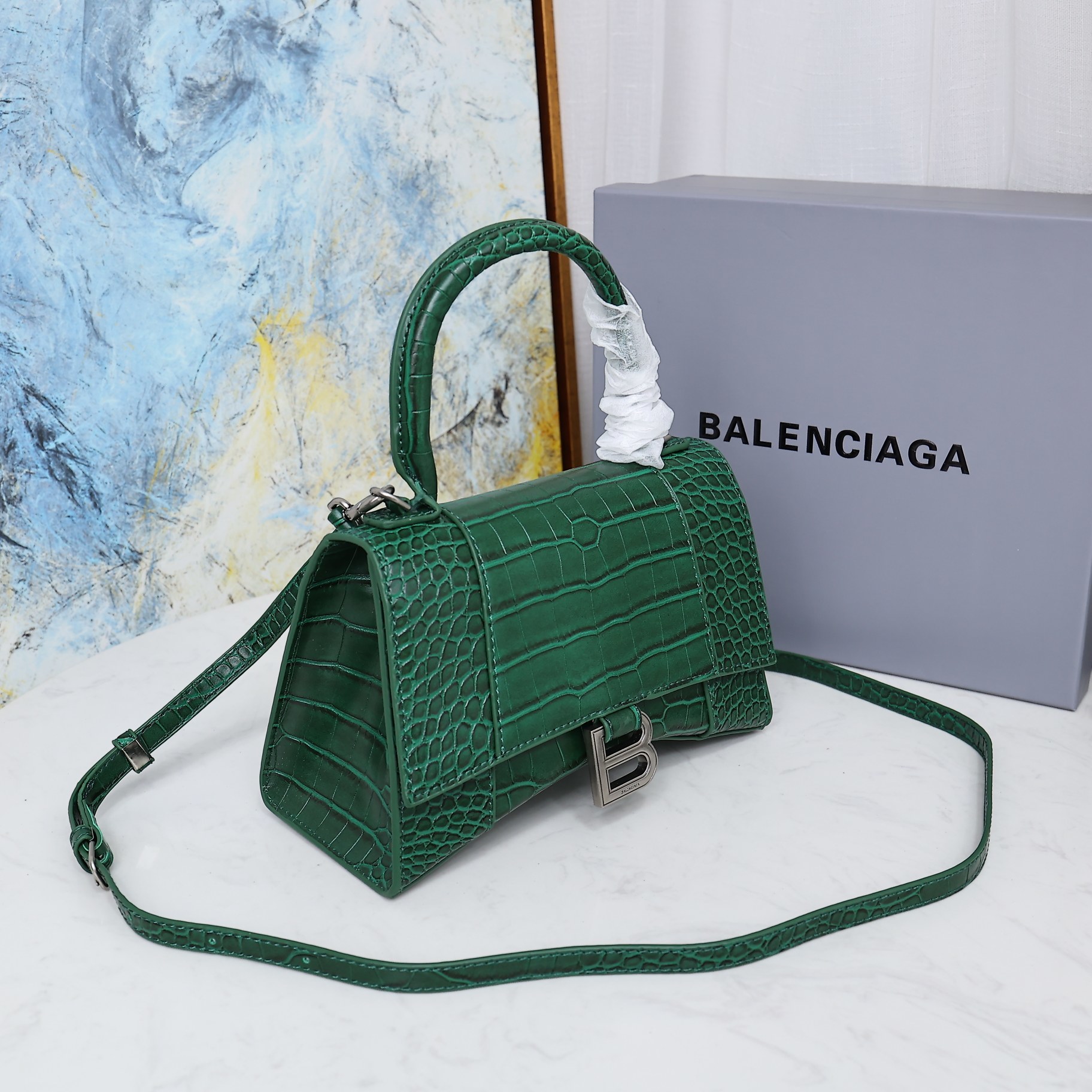 Balenciaga BB02