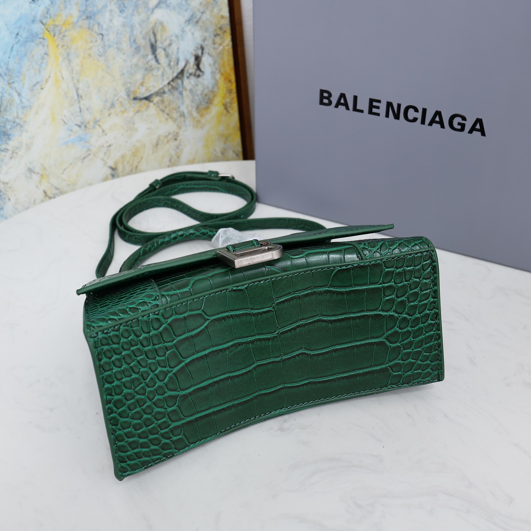 Balenciaga BB02