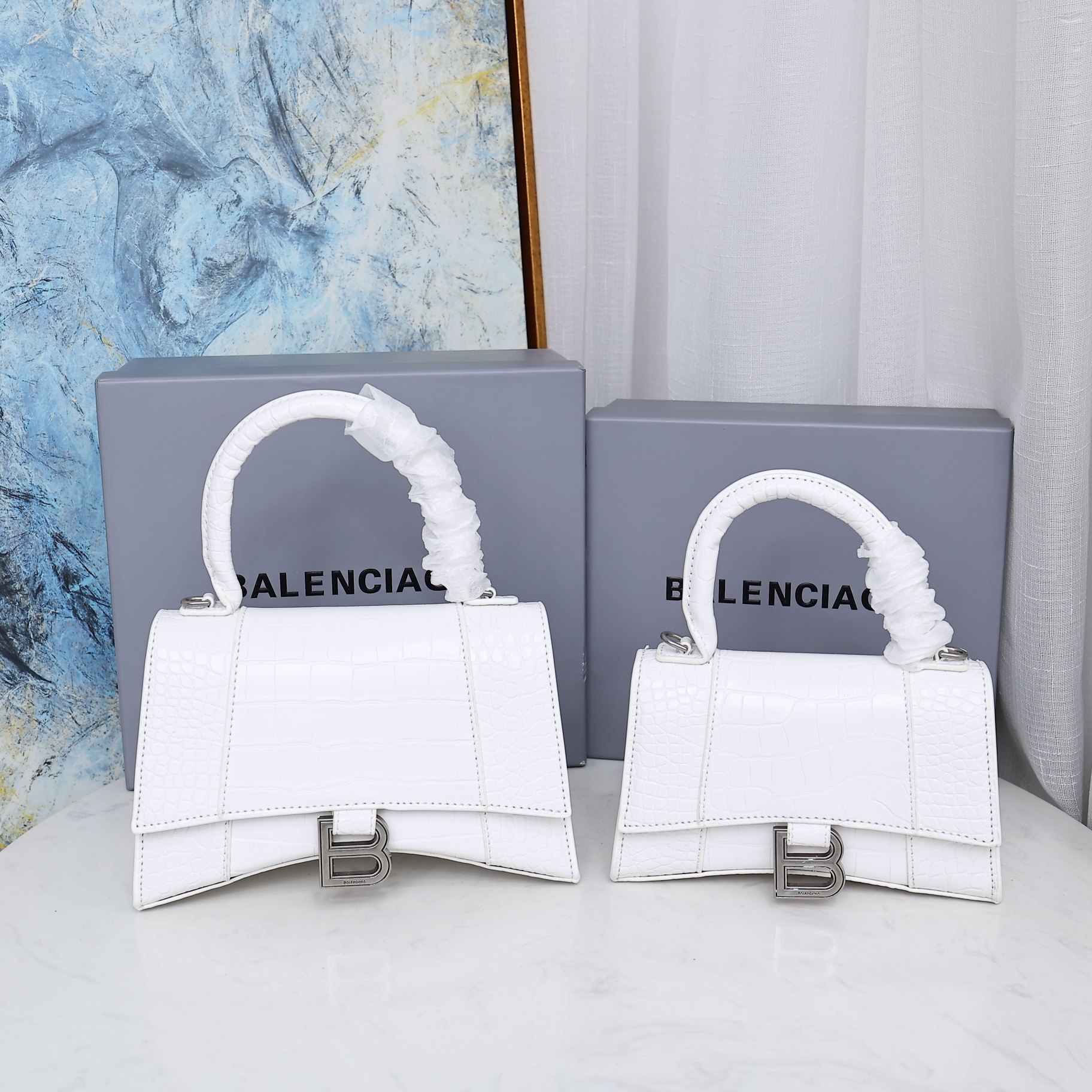 Balenciaga BB02
