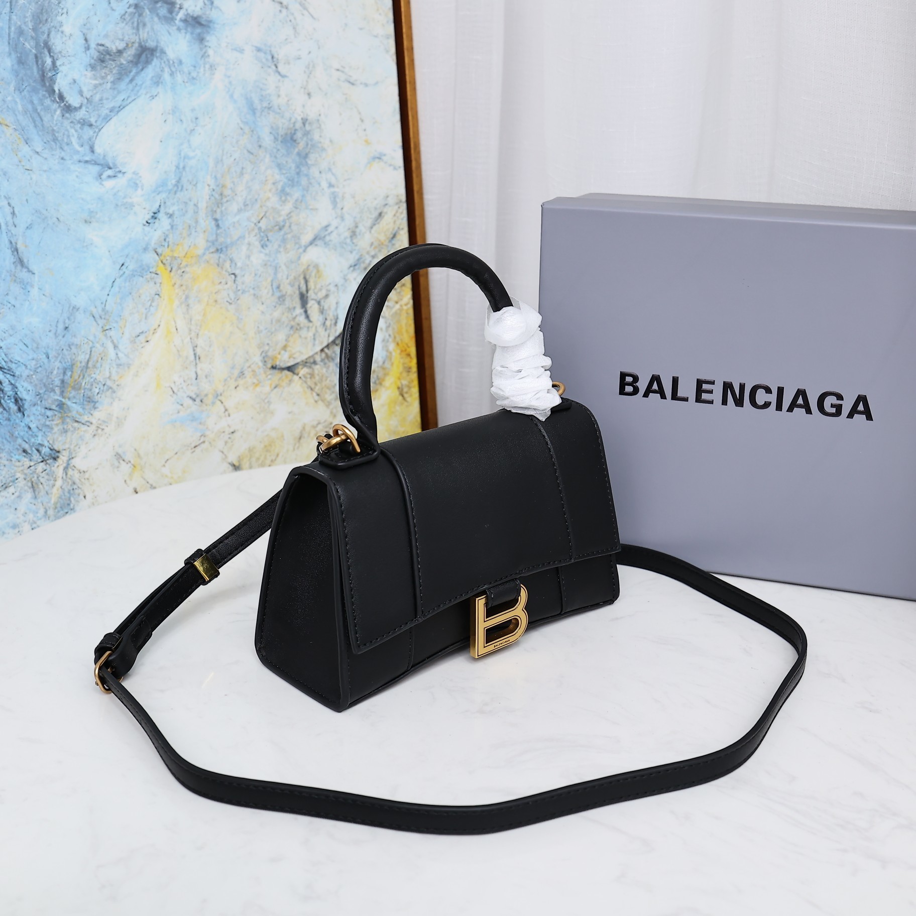 Balenciaga BB02