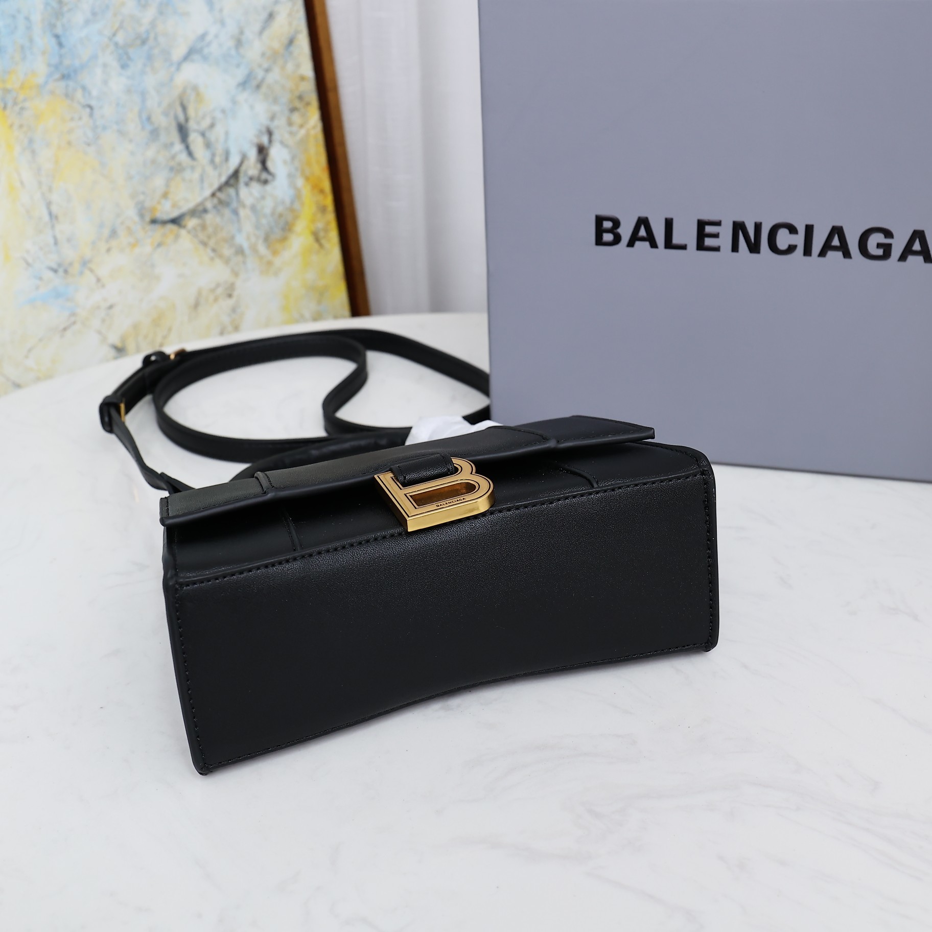 Balenciaga BB02