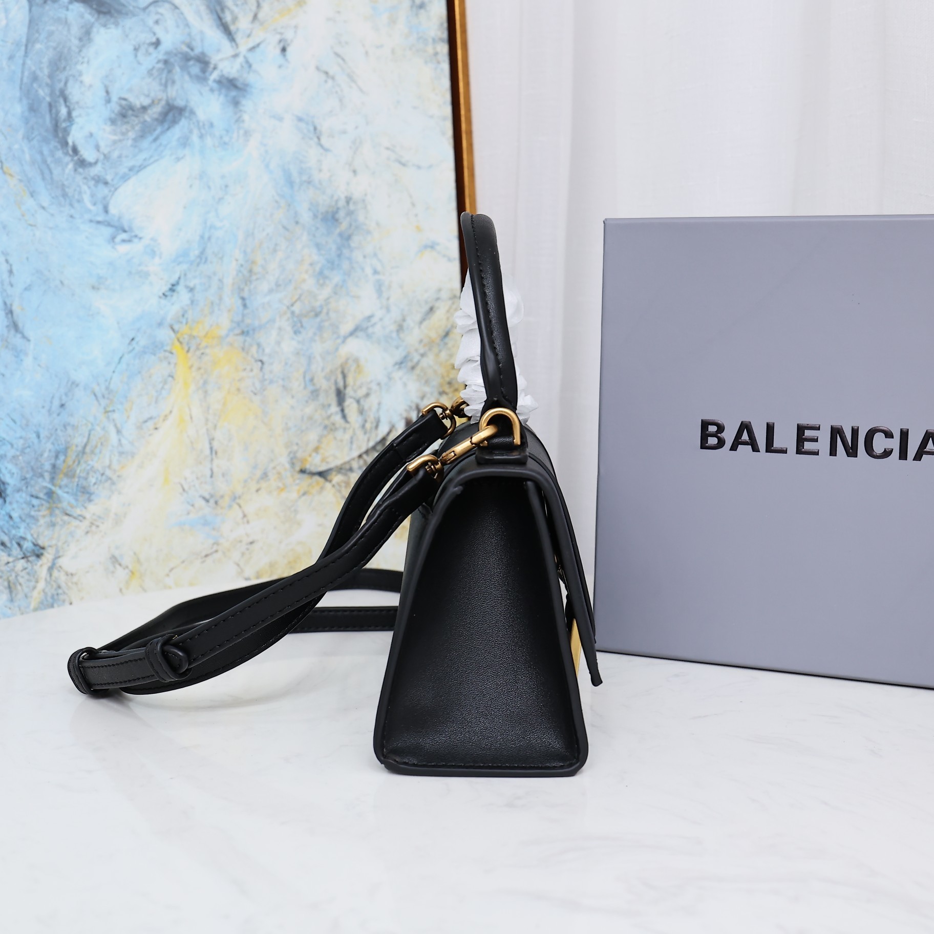 Balenciaga BB02