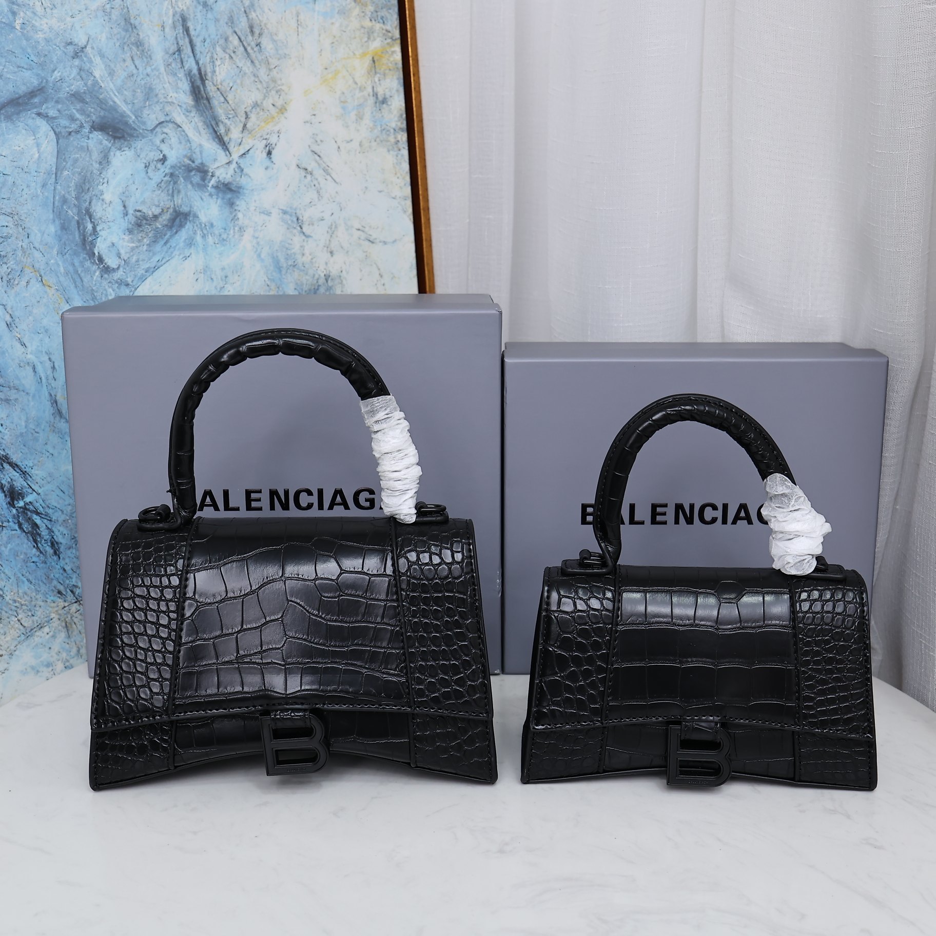 Balenciaga BB02