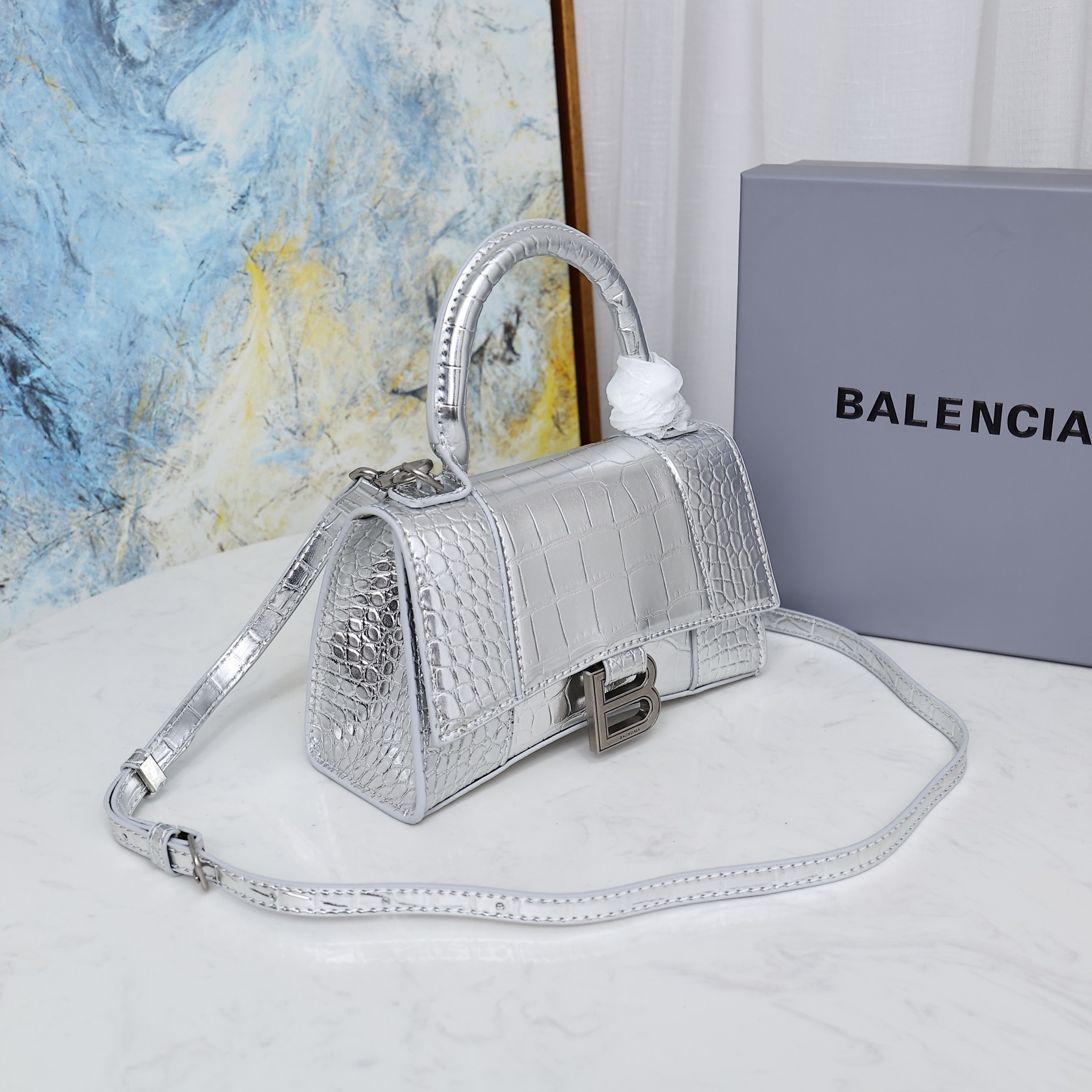 Balenciaga BB02