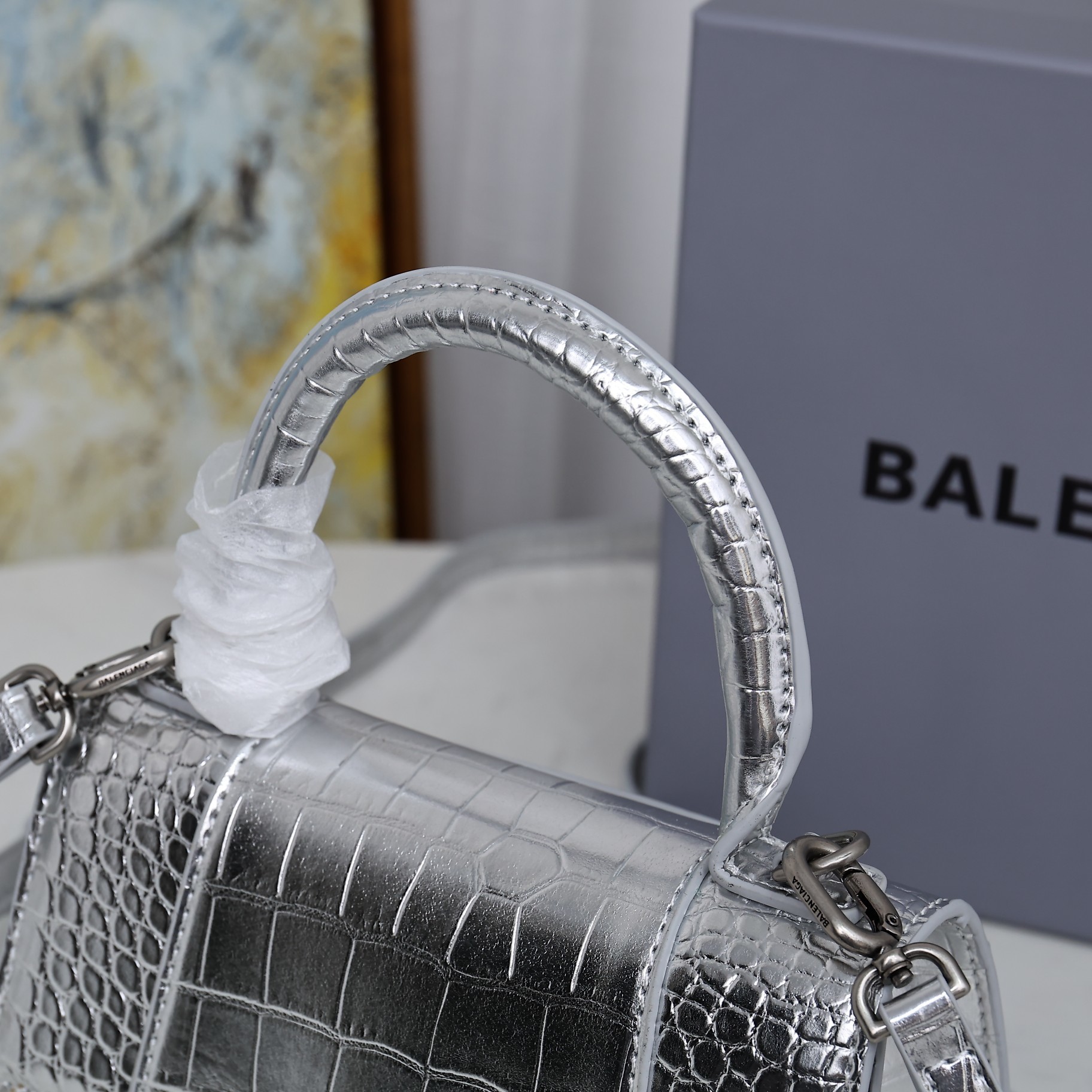 Balenciaga BB02