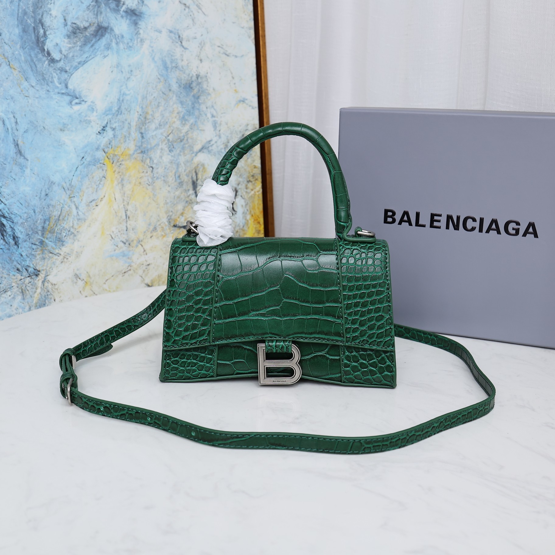 Balenciaga BB02