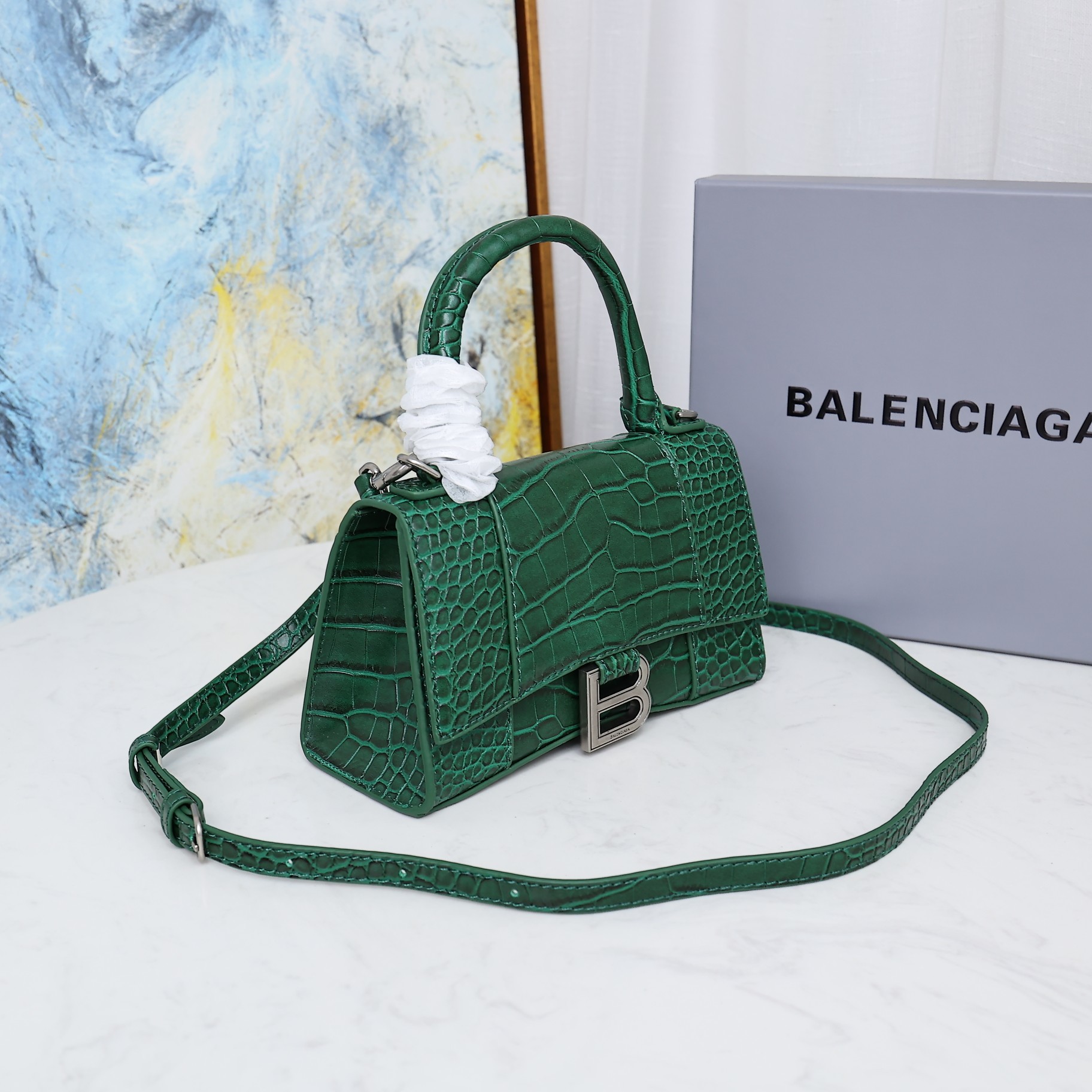 Balenciaga BB02