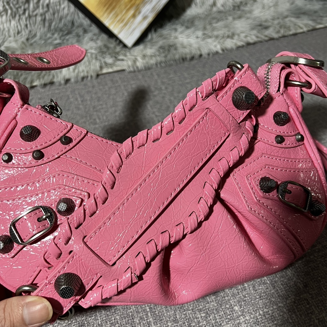 Balenciaga BB03