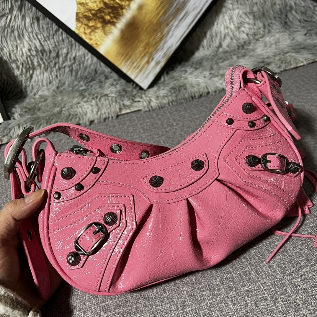 Balenciaga BB03