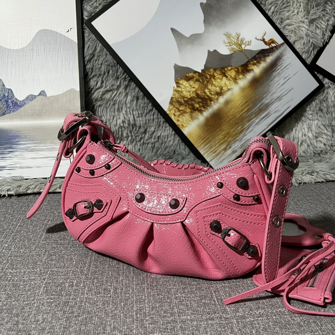 Balenciaga BB03