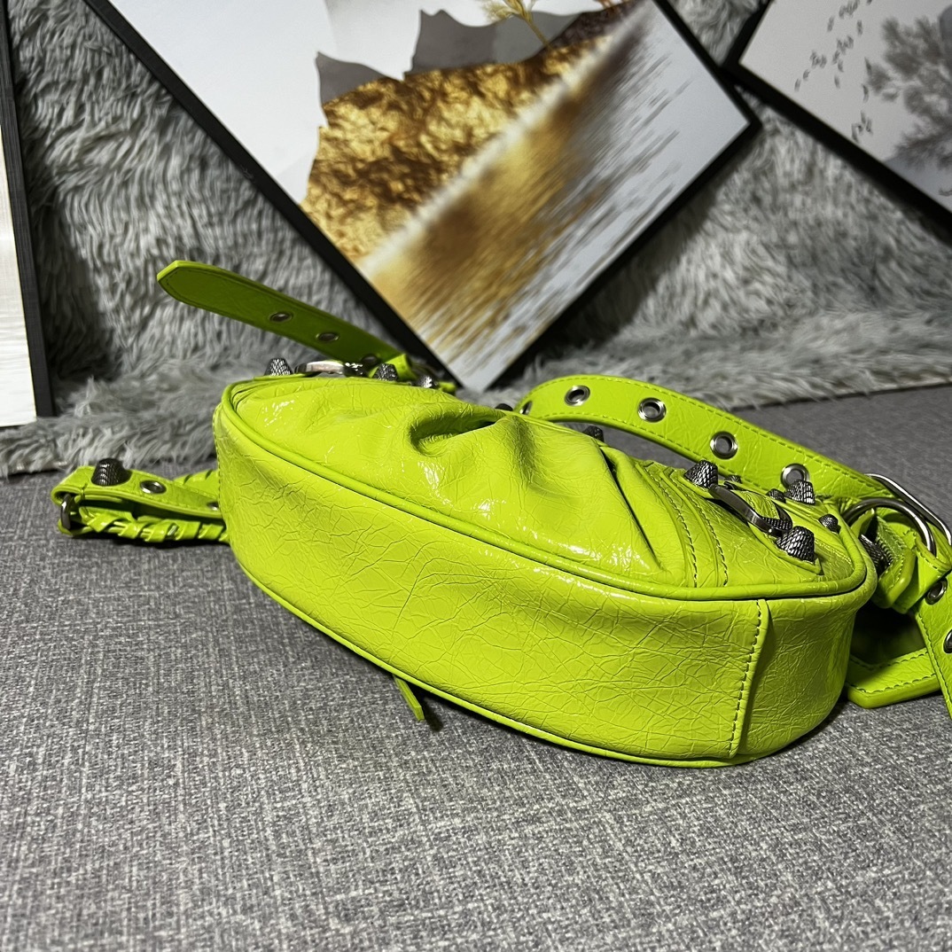 Balenciaga BB03