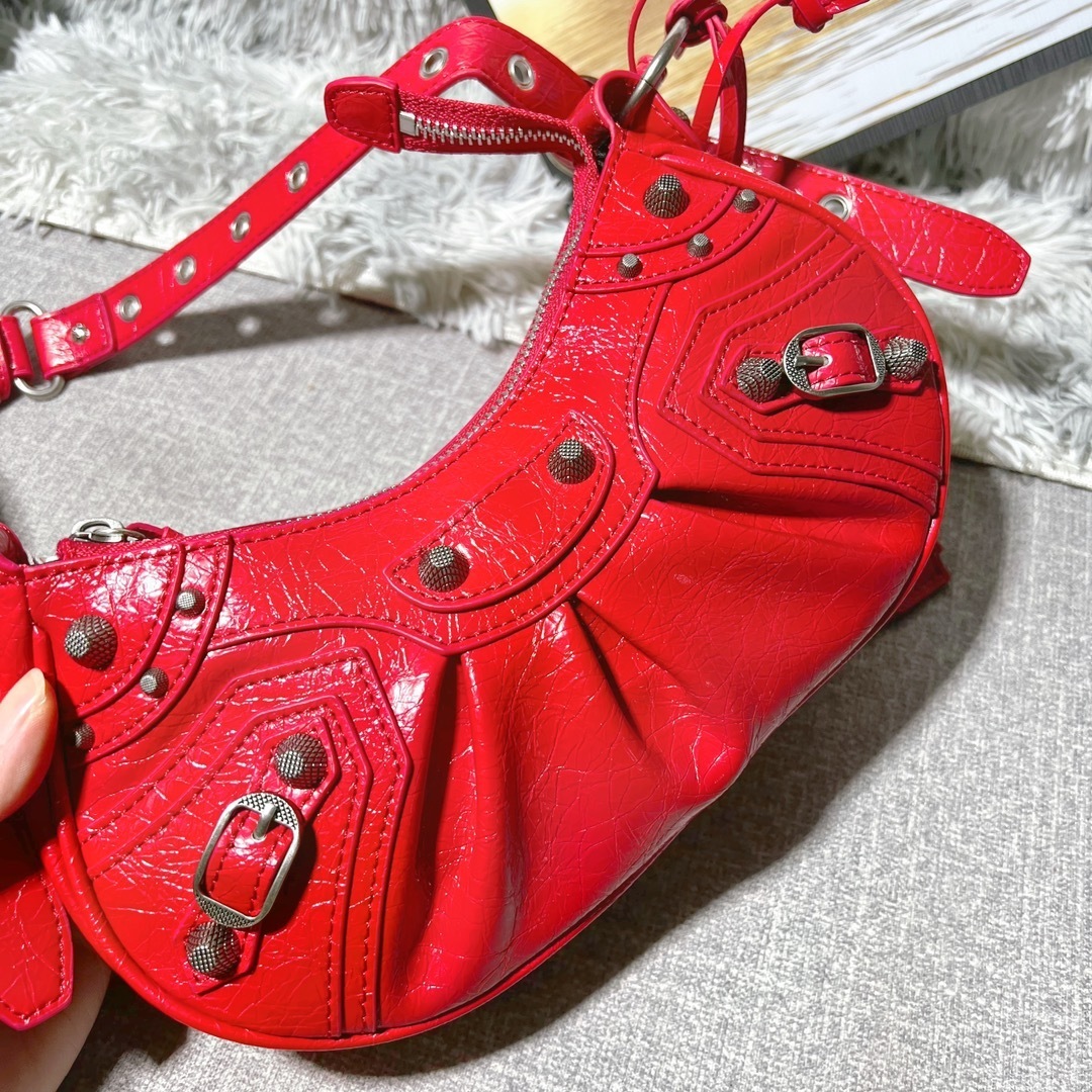 Balenciaga BB03