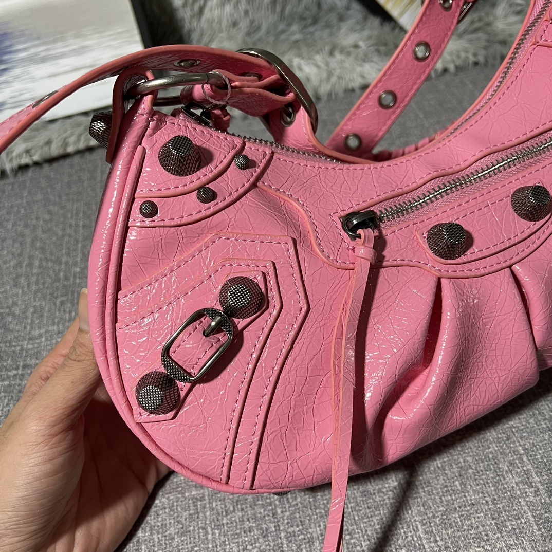 Balenciaga BB04